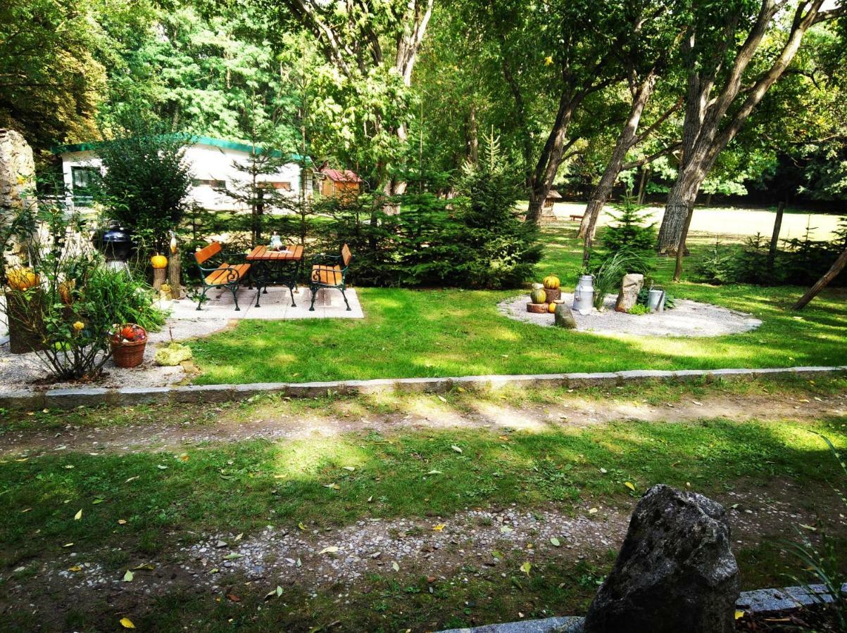 Loosdorf Ferienhaeuschen Gruberヴィラ エクステリア 写真